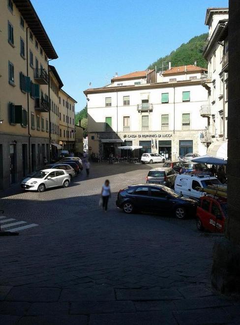 Sosta selvaggia in piazza scatta la repressione 