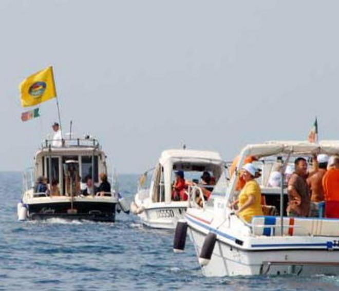 Mini crociera a Baratti per i disabili