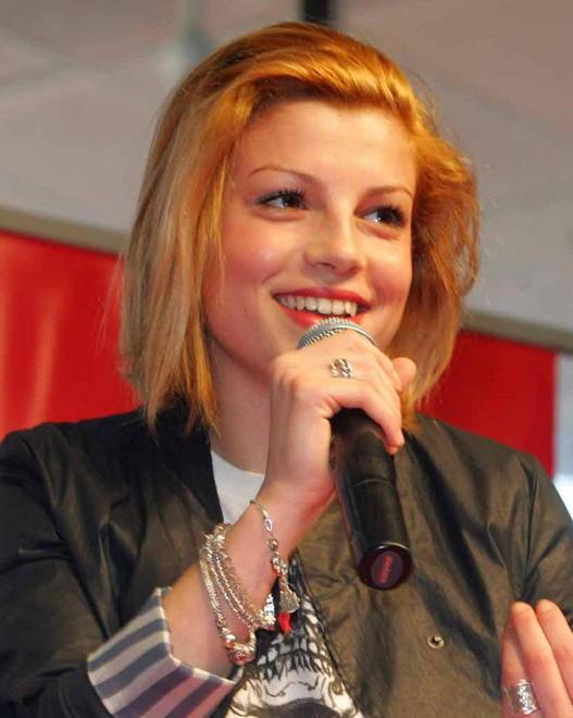 Sul palco anche Emma e gli “Amici”