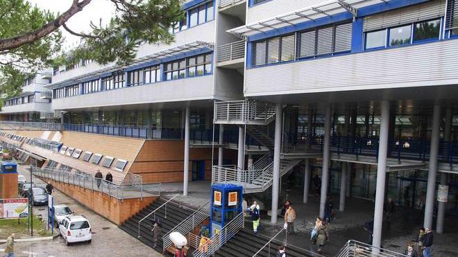 Muore al Versilia la figlia di due consiglieri regionali 