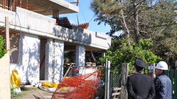 Ucciso da una fioriera nel suo hotel, assolto il titolare della ditta