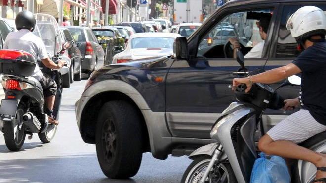Mancano i parcheggi? Ti noleggiano le moto