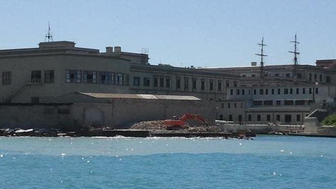 Divieto di balneazione all’Accademia ma a San Jacopo e Acquaviva no