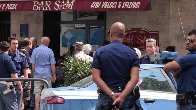 Rifiuta di fare l’elemosina anziano preso a spintoni