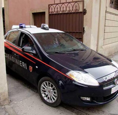 Donna morta, ordinata l’autopsia Resta il giallo