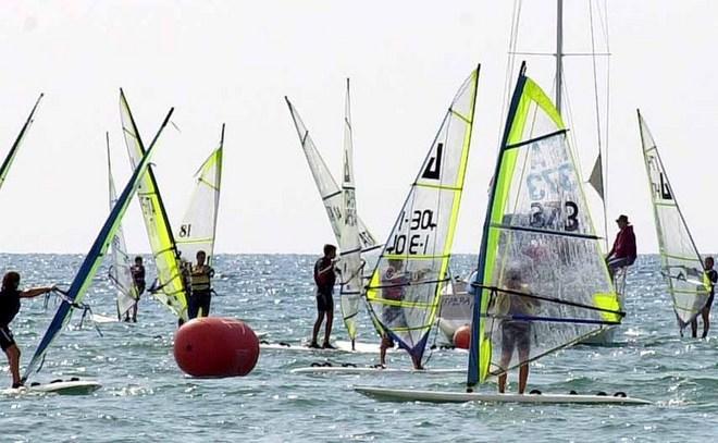 Gli assi dello slalom in acqua a Marina 