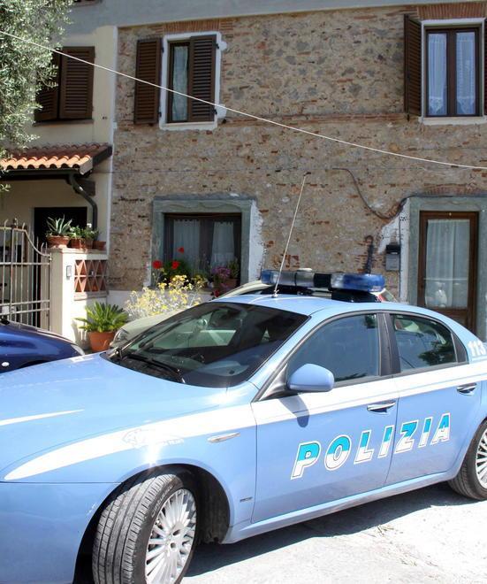Accoltellato dal vicino dopo una lite 