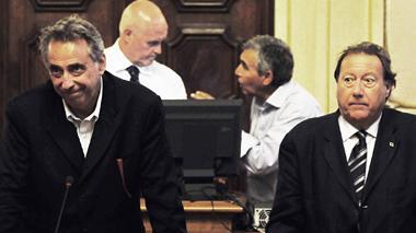 Il bilancio passa, la coalizione no
