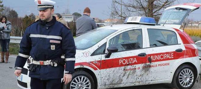Multe ai cartelli critici verso il sindaco, il giudice di pace le annulla 