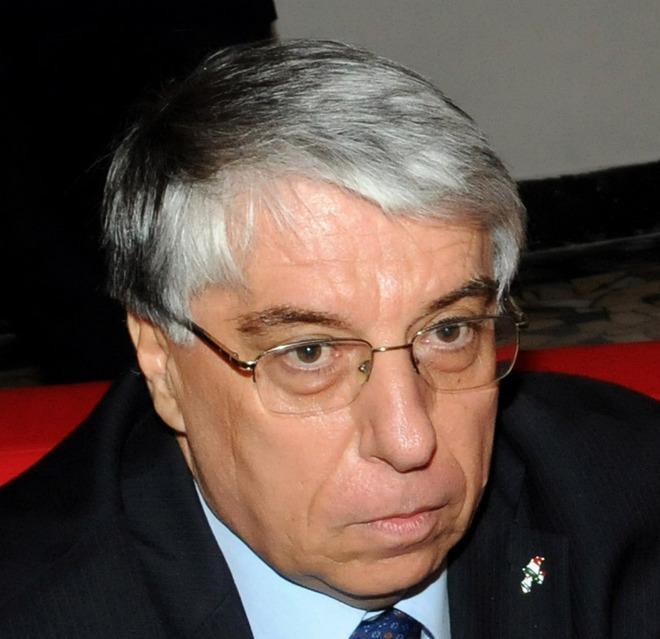 Carlo Giovanardi dà la solidarietà anche a don Gestri 