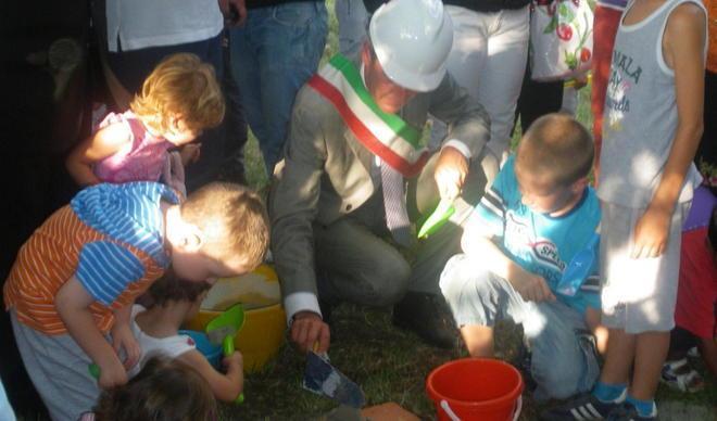 Ditta costruttrice in crisi fermo il cantiere dell’asilo 