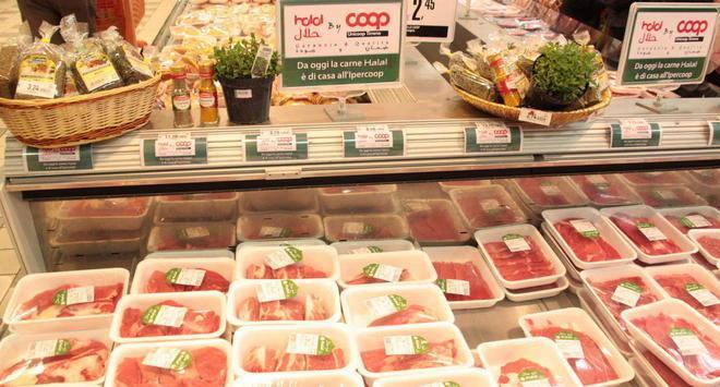Il cibo “doc” degli islamici in vendita nei negozi Coop 