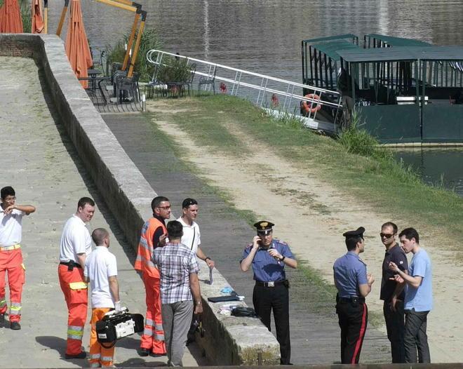 Un uomo di 72 anni si getta dal ponte della Vittoria 