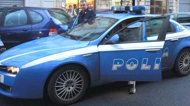 Dice al figlio: “Sei omosessuale” e scoppia il litigio