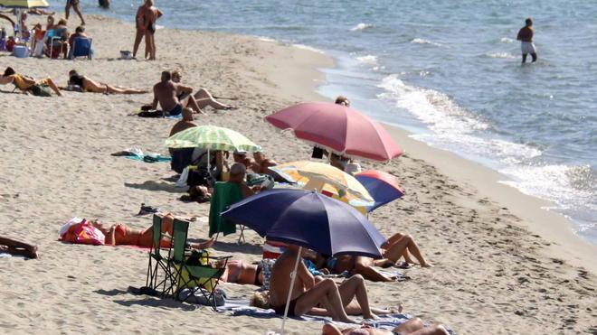 Malore in spiaggia per colpa del caldo
