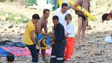 Romito, cade dagli scogli e sbatte la testa