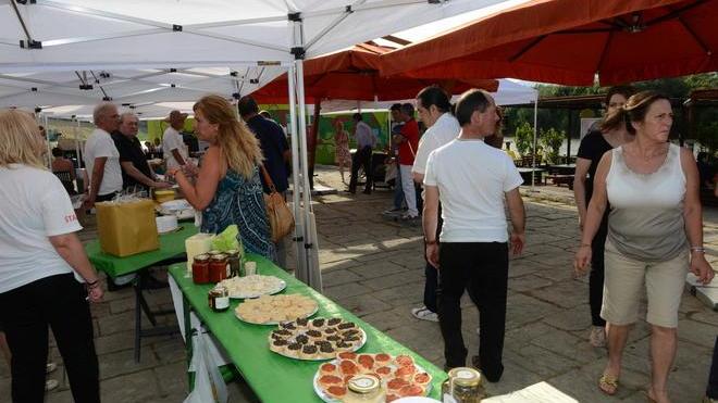 Le bontà di 7 comuni deliziano sulla riva per la Festa dell’Arno