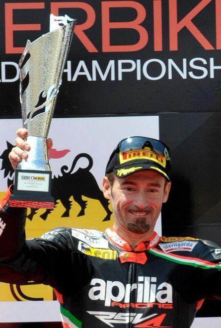 La prima è di Biaggi, la seconda di Melandri 