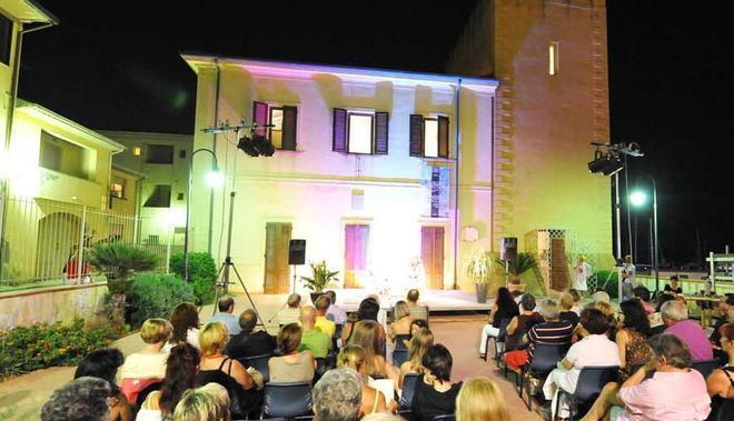 C’è il music festival “Onda su onda” davanti alla Torre 