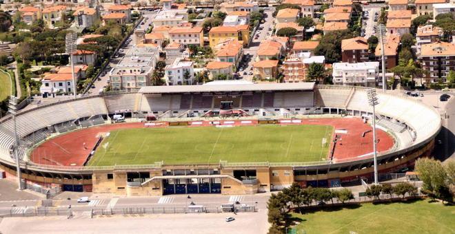 Un impianto fotovoltaico sul tetto dello stadio