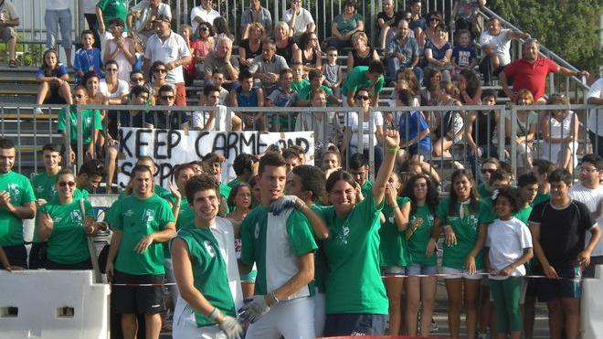 «Traditi dalla voglia di far festa»