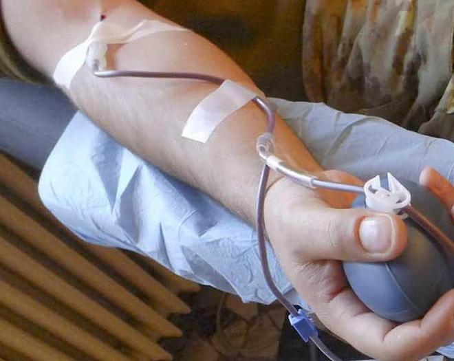 Appello dell’Asl 4: «Prima di partire per le vacanze donate il sangue» 