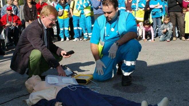 I defibrillatori arrivano anche in farmacia