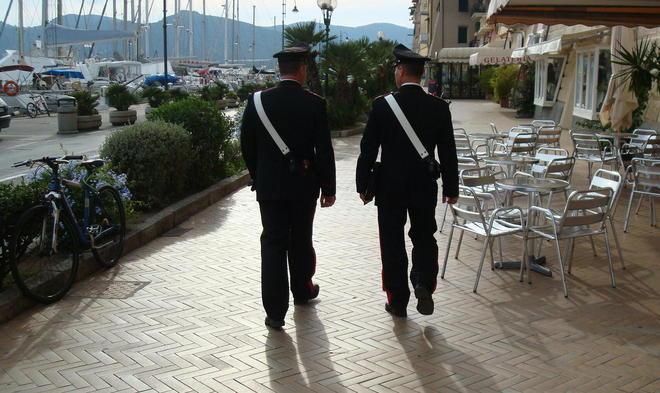 Carabinieri, controlli a tappeto in spiaggia