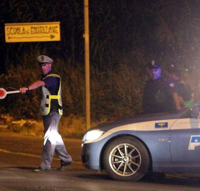 Raddoppiano i controlli notturni della polizia 