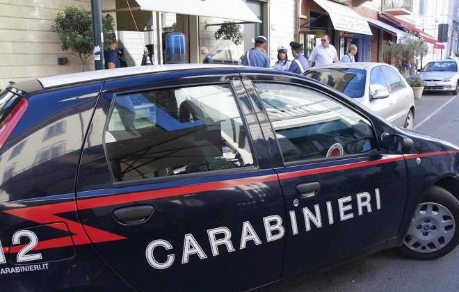 Tenta un furto in casa: arrestata 