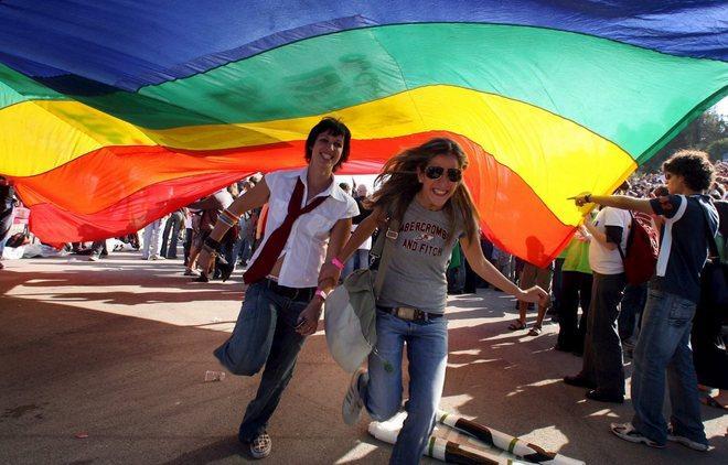 Gay Pride, oggi la sfilata sul Lungomare 
