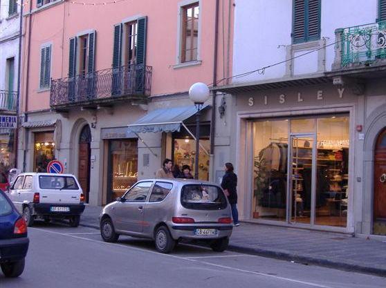 A luglio negozi sempre aperti 