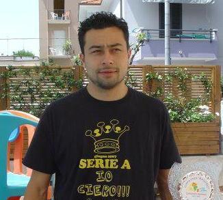 Stroncato da una malattia a soli trentacinque anni 