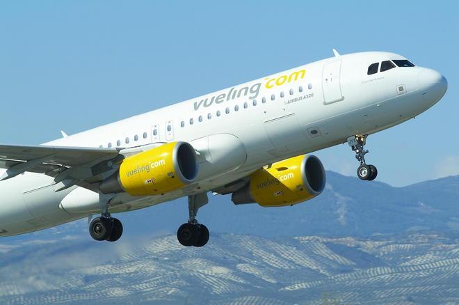 Terrore nei cieli per un guasto a bordo di un aereo: atterraggio di emergenza 