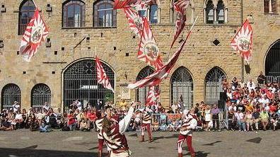 Rievocazione storica e gare di tiro Volterra, festa sulla via Francigena