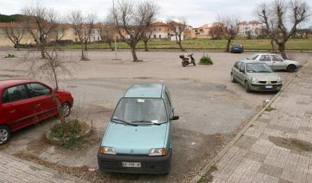 Non chiude il parcheggio dell’Asl dei Venturini 
