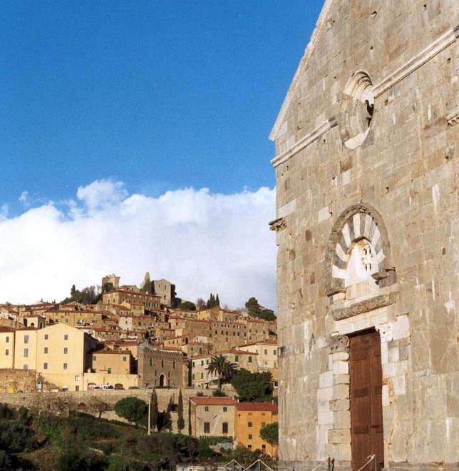 Finale del palio storico con cortei medievali, musica, teatro e danza 