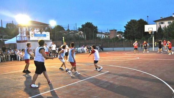 Da domani a giovedì basket 3 contro 3 sotto le stelle