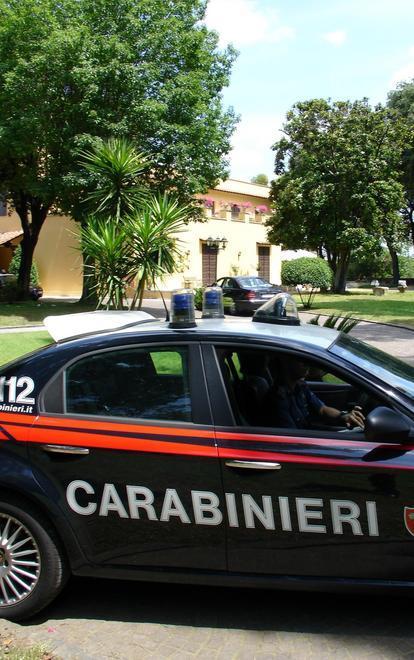 Coppia beccata con 5 dosi di droga 