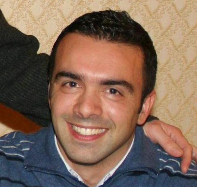 Il capogruppo prova la scalata