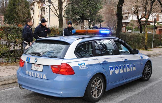 Prese due nomadi che tentavano di rubare in una casa 