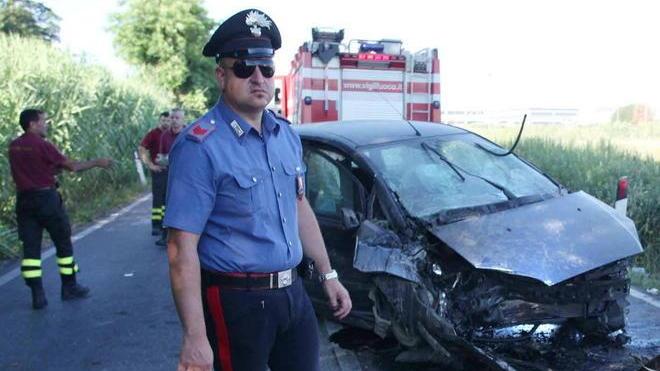 Sbatte su un palo, medico grave
