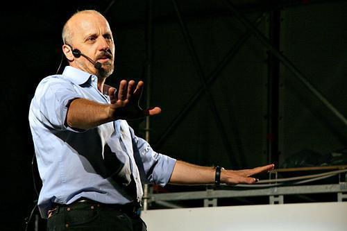 Vinci la Versilia con il Tirreno: ecco le domande di martedì 10 