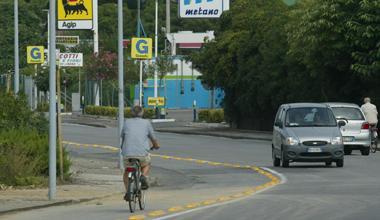 Se le piste ciclabili diventano parcheggi per auto 