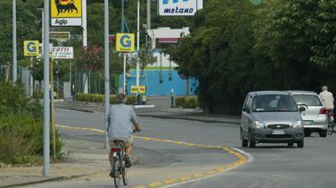 Se le piste ciclabili diventano parcheggi per auto