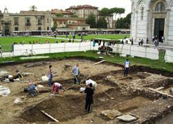 I tesori archeologici sotto il prato di Piazza dei Miracoli 
