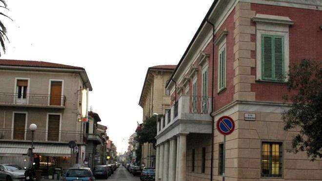 In centro cambia senso di marcia via IV Novembre