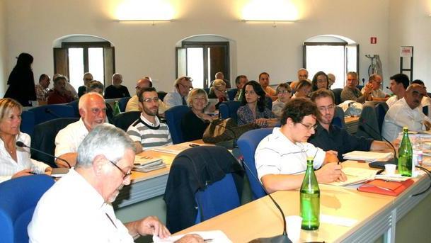 Bilancio ok, assenze record in aula