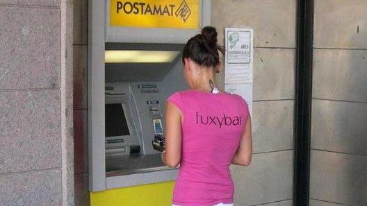 Tentato scasso allo sportello bancomat