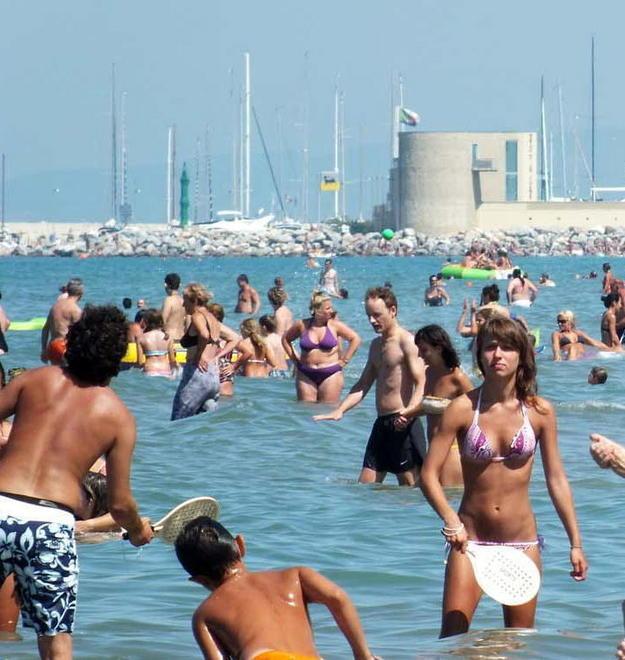 Estate col freno tirato, meno 20% di turisti 